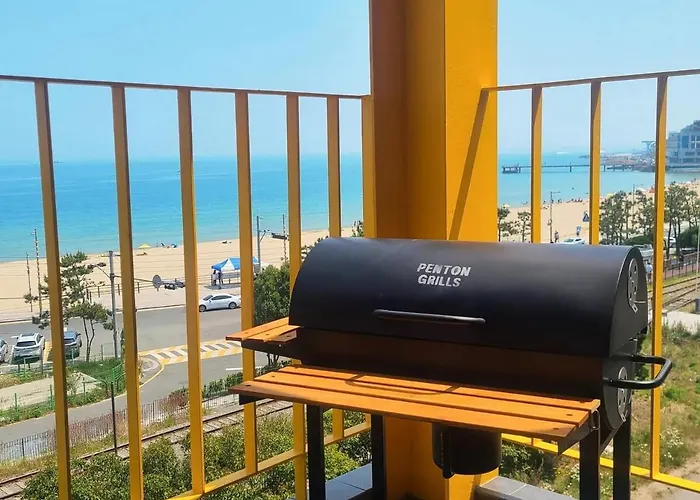 펜톤나인 테라스 송정1호점 Holiday home
